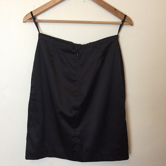 GAP Black Satin-Like Skirt - Picture 9 of 10